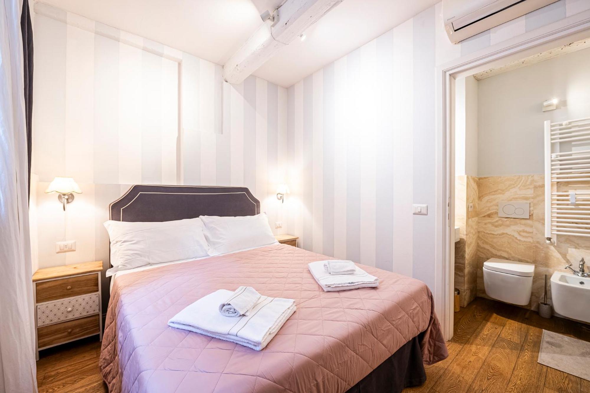 Suite In Pz. Michelangelo: Due Camere Con Due Bagni 피렌체 외부 사진