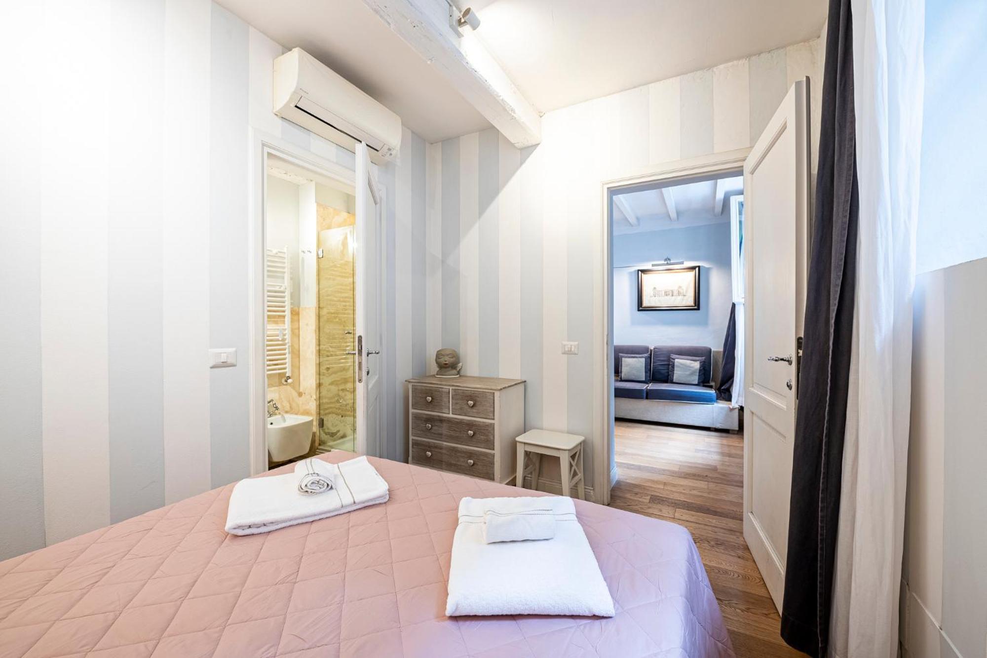 Suite In Pz. Michelangelo: Due Camere Con Due Bagni 피렌체 외부 사진